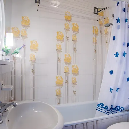 Sole Surf E Relax, Sea-View Balcony Apartment - Happy Rentals Διαμέρισμα
